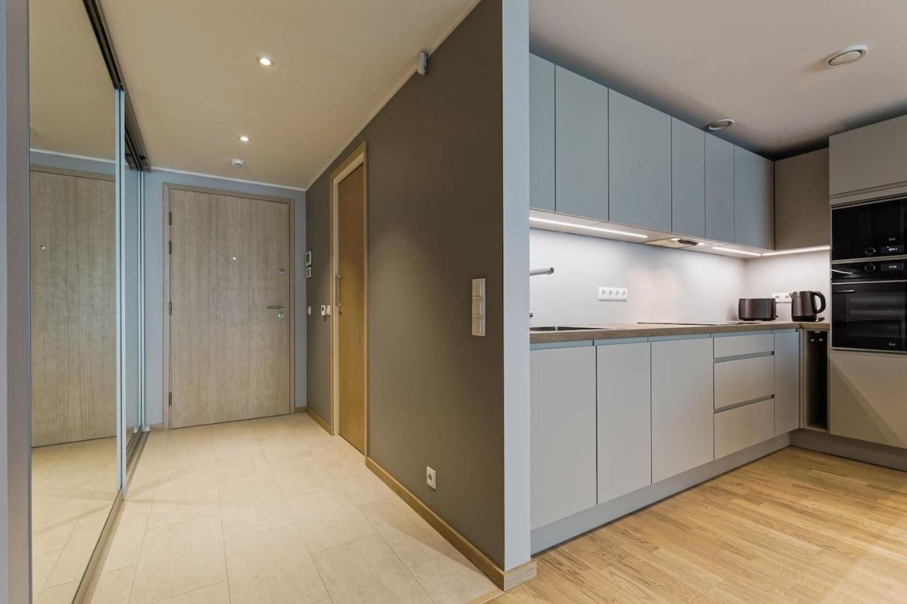 Central Apartments, Quiet With Free Parking And Ac. Talin Exterior foto